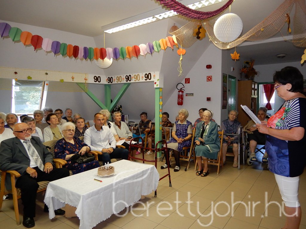 Marika néni 90 éves 01